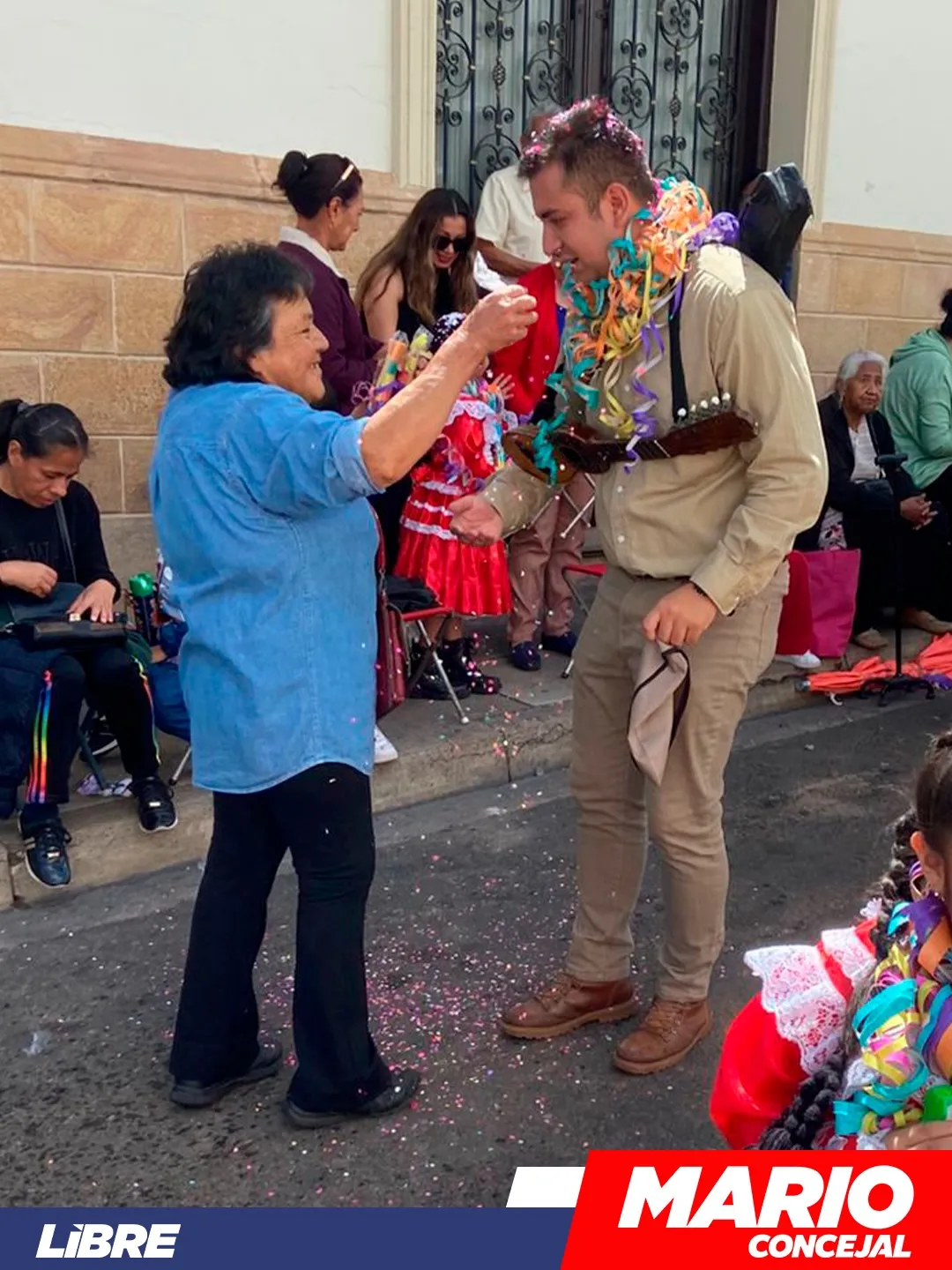 Mario con la comunidad en fiestas