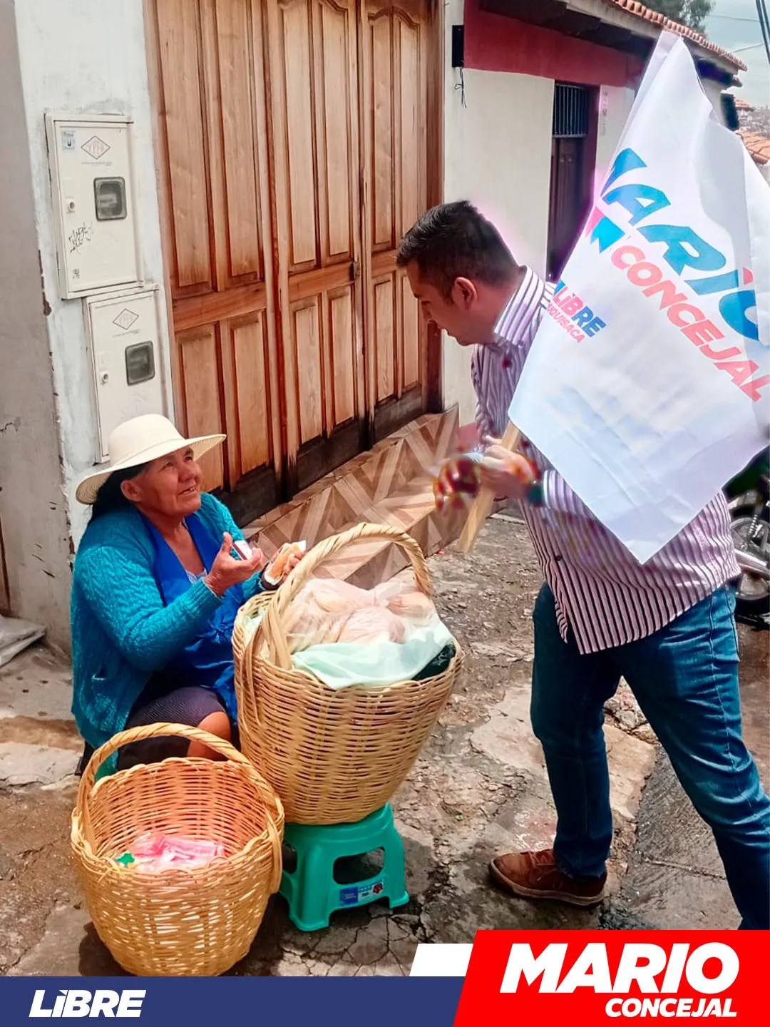 Mario visitando vendedoras