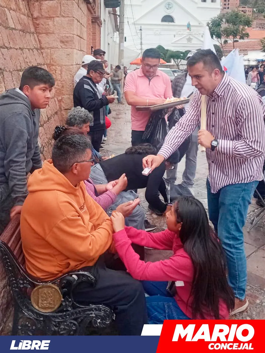 Mario sirviendo a la comunidad